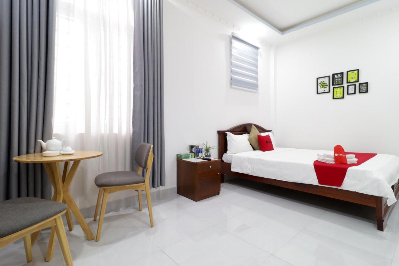 Reddoorz Luxury Vuon Lai Ho Chi Minh City